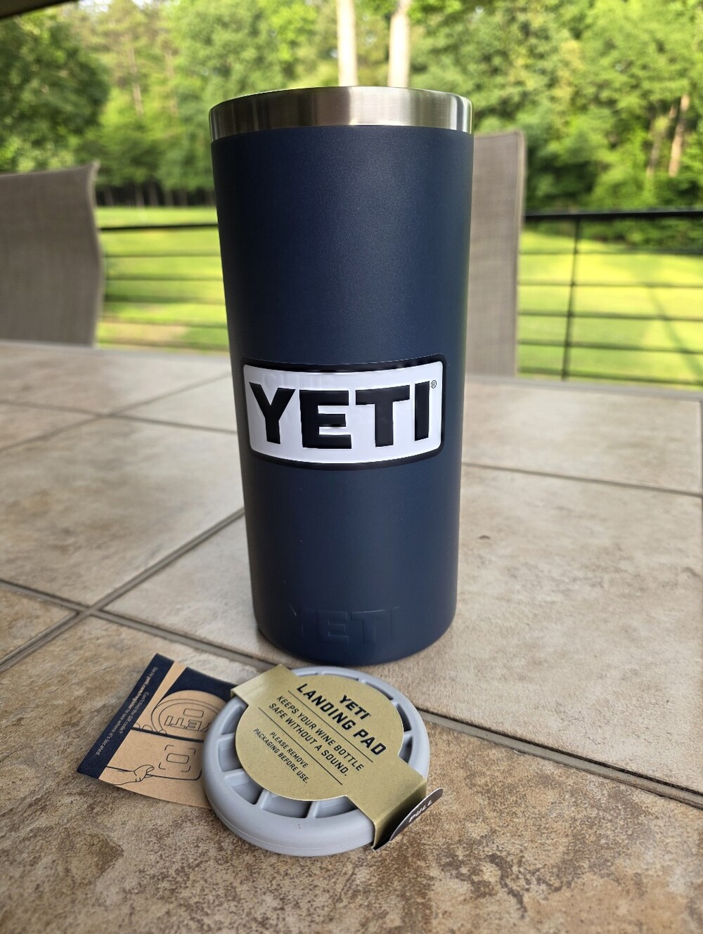 YETI Rambler Wine Bottle Tumbler - Navy Blue NEW
